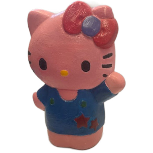 Hello Kitty Statue